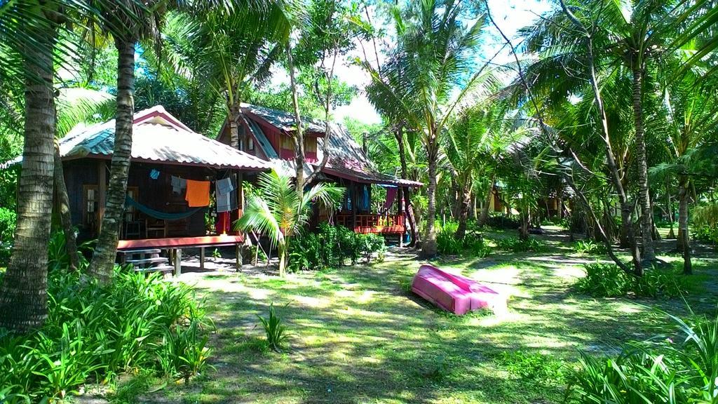 Hornbill Hut Hotel Koh Phayam Exterior foto